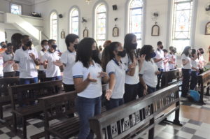 Missa e momento em ação de graças são realizados com alunos do 9º ano (4)